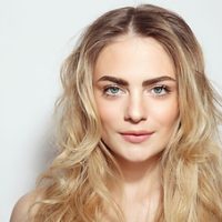 a person posing for the camera
